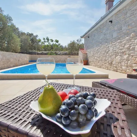 Guest house House Martina Vela Luka