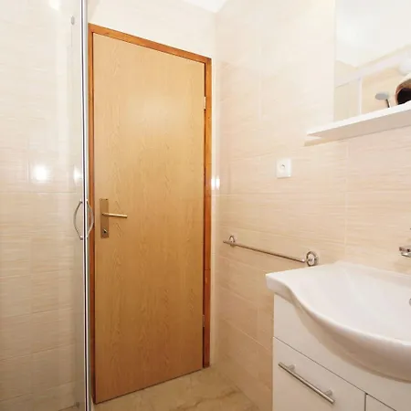 Gostinjska kuća House Martina Vela Luka