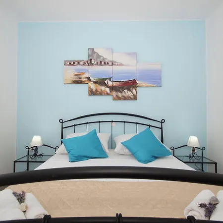 House Martina Vela Luka