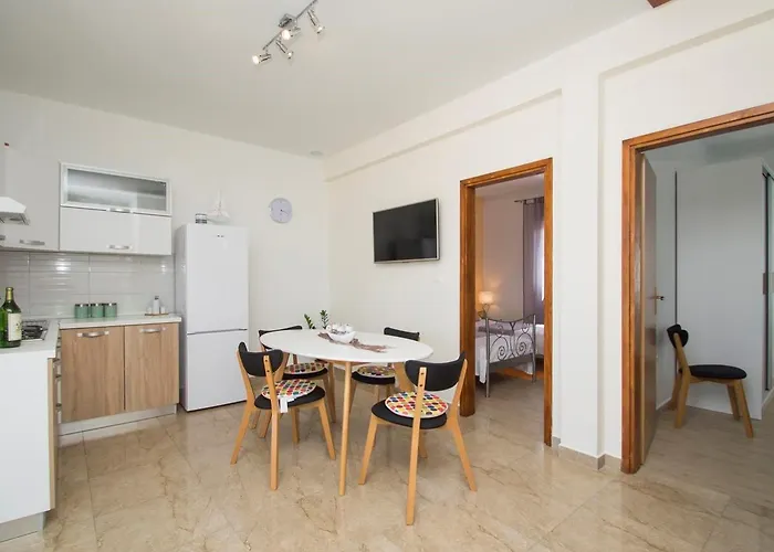 House Martina Guest house *